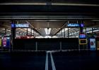 Fast keine Leute im Bahnhof Luzern? Ist Luzern nicht mehr erreichbar?