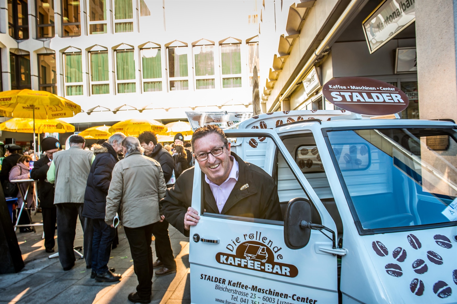 Tout Lucerne vermisst dich, Kaffee-Bohne-Franz