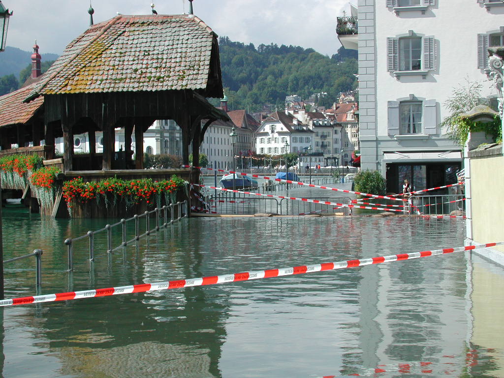 Hochwasser in Luzern - vor 10 Jahren 2005